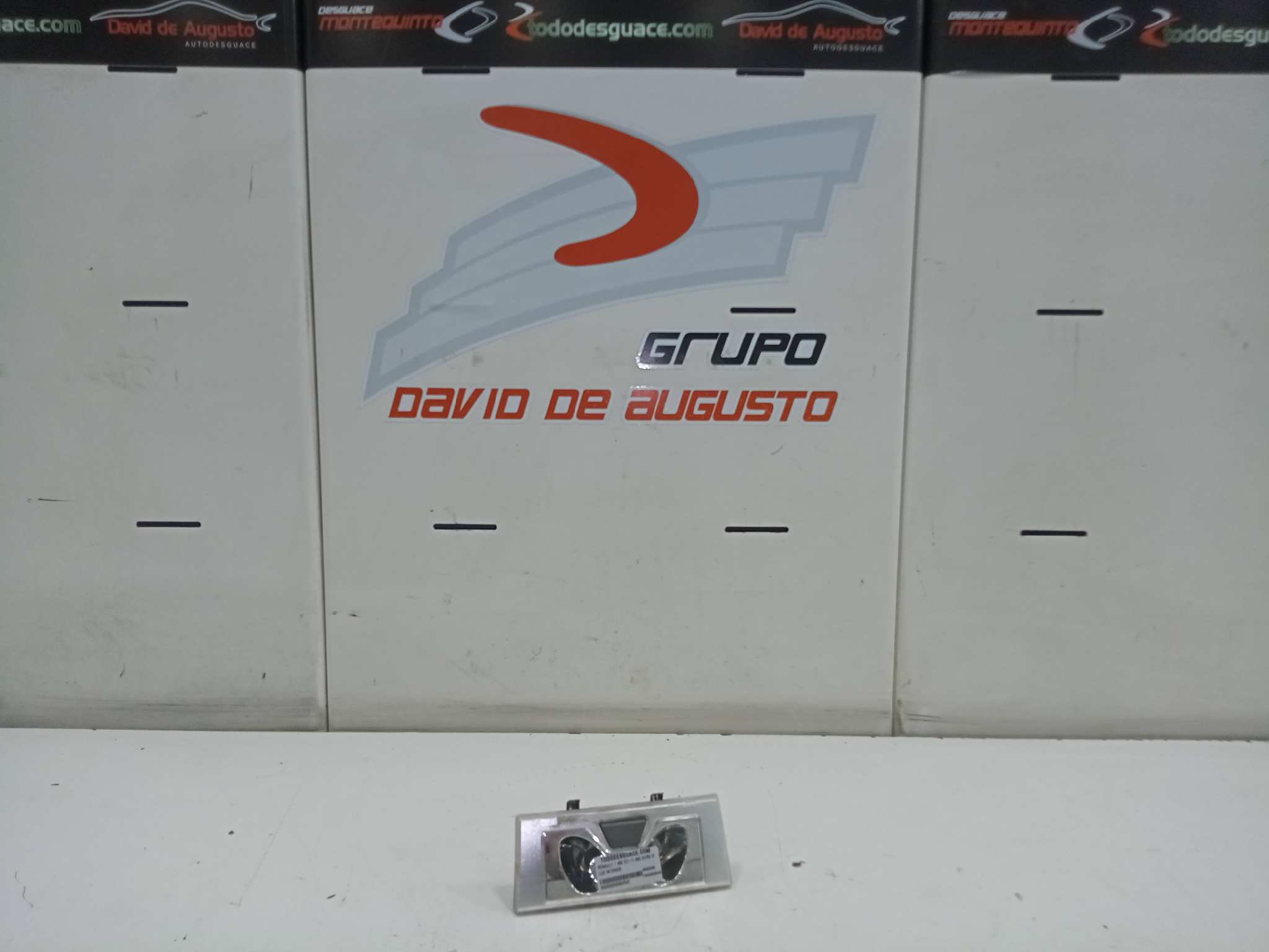  luz interior   renault t 460 dti 11 460 euro vi 10837