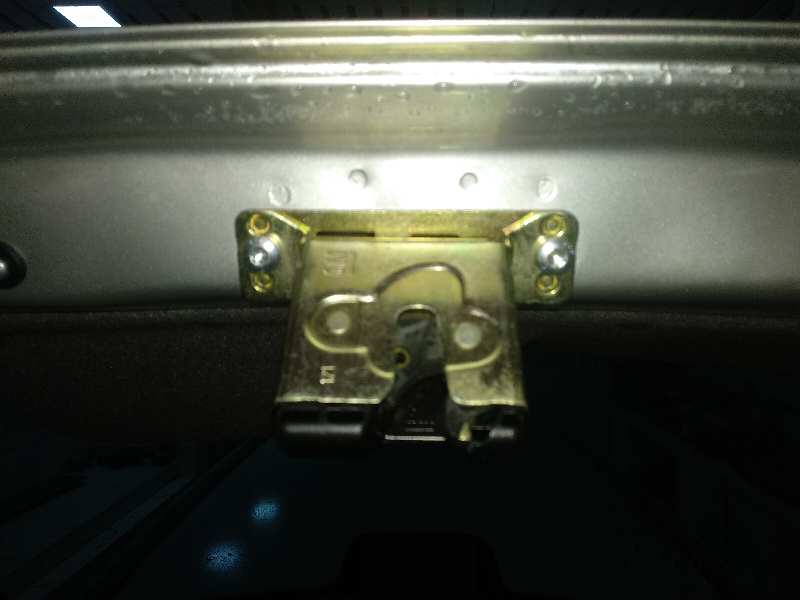  cerradura maletero / porton   opel corsa b top 100 1.2 16v cat (x 12 xe / lw4)