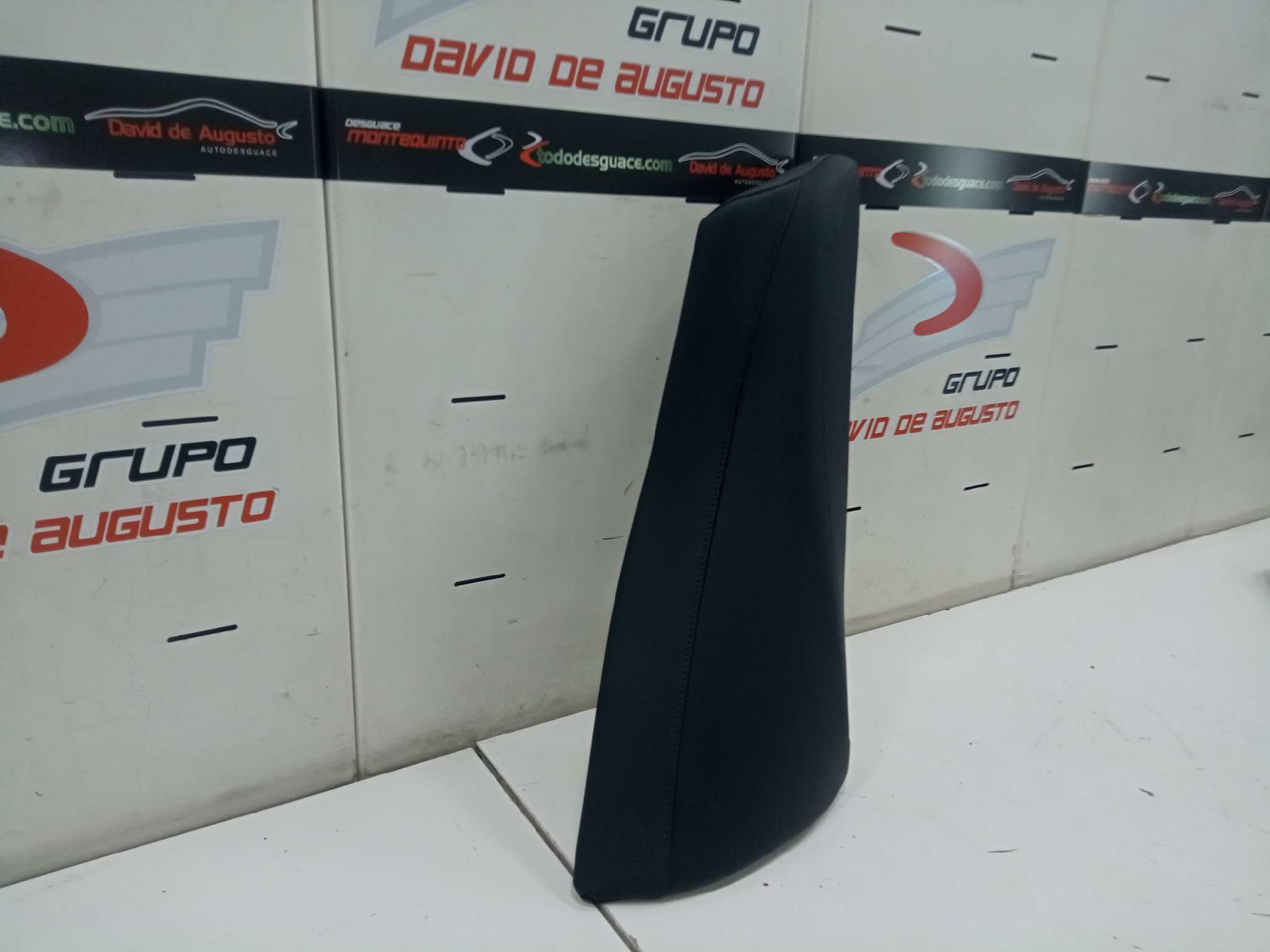  guarnecido asiento trasero derecho   tesla model 3 bev long range awd