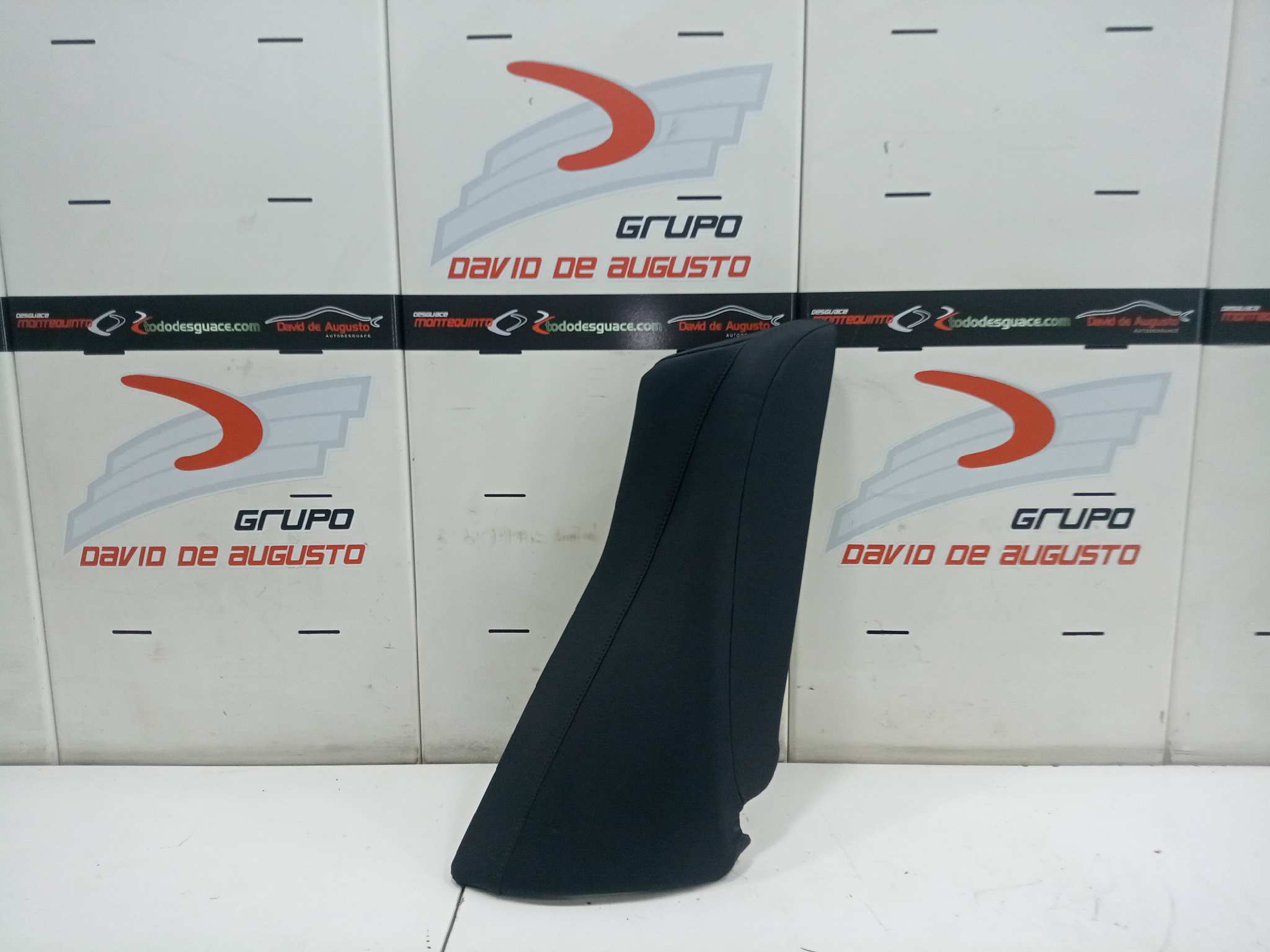  guarnecido asiento trasero derecho   tesla model 3 bev long range awd