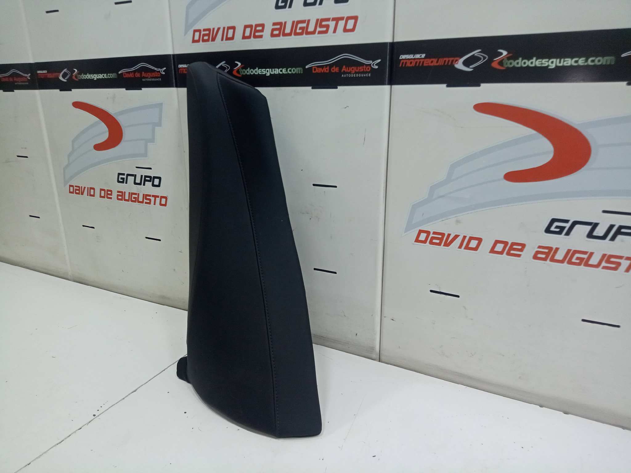  guarnecido asiento trasero izquierdo   tesla model 3 bev long range awd