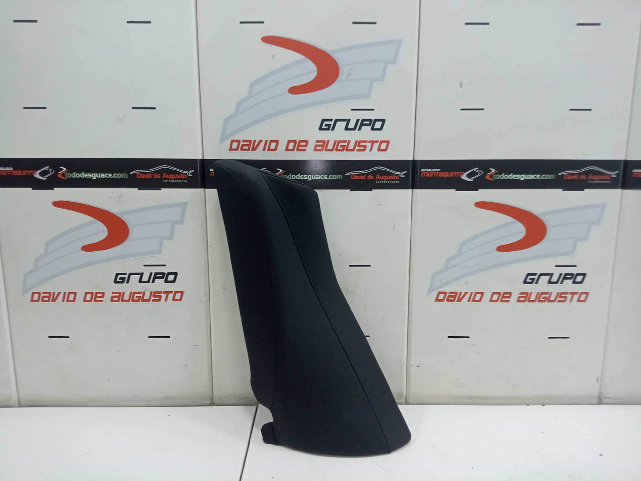  guarnecido asiento trasero izquierdo   tesla model 3 bev long range awd