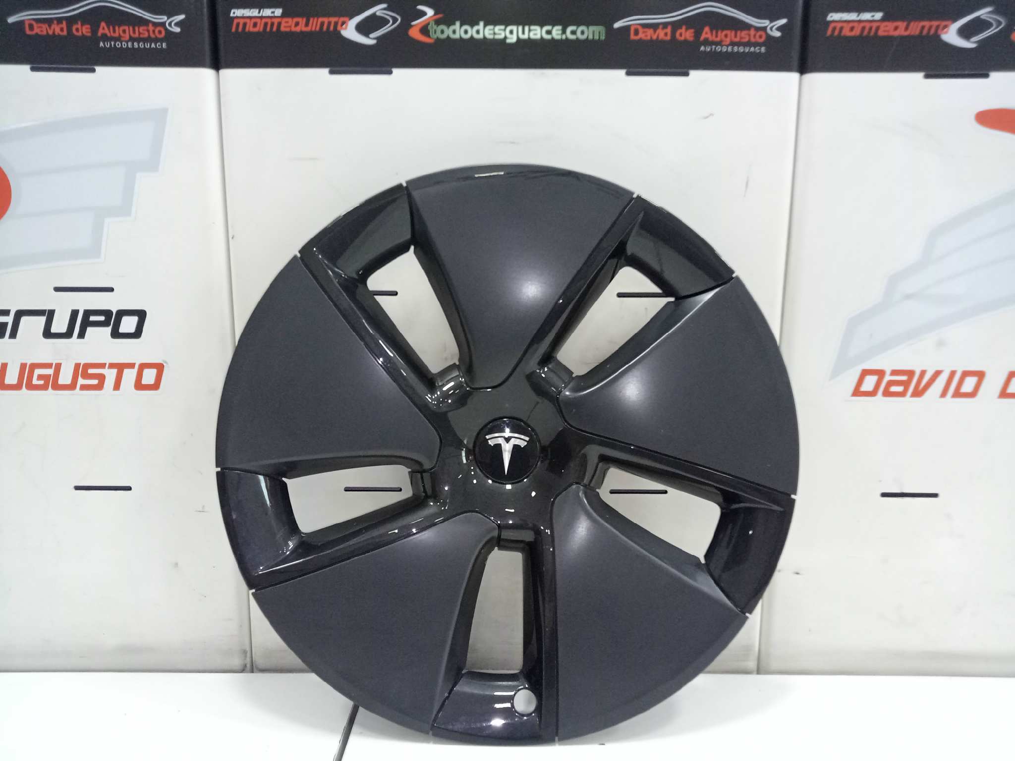  tapacubos   tesla model 3 bev long range awd