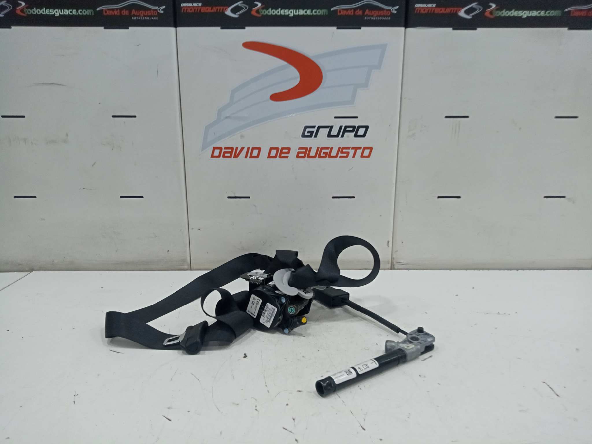  cinturon seguridad delantero derecho   tesla model 3 bev long range awd