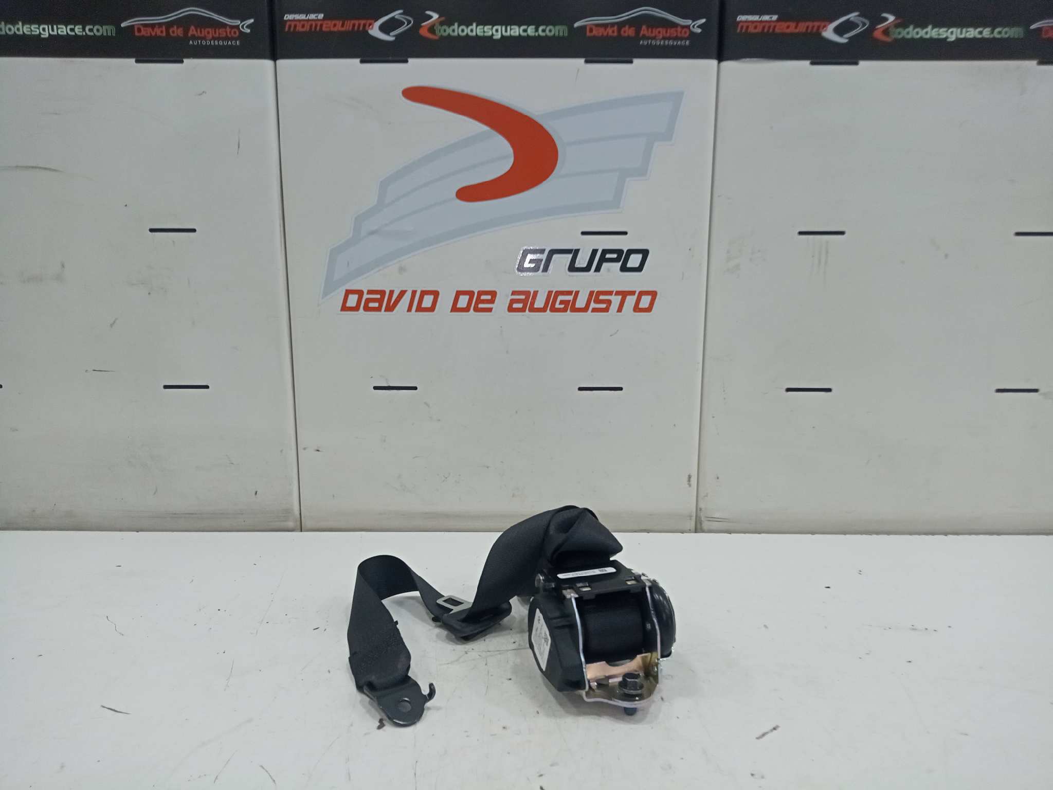  cinturon seguridad trasero derecho   tesla model 3 bev long range awd