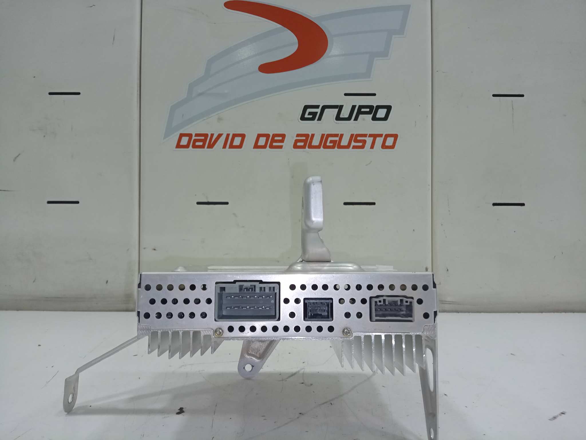  amplificador de sonido   tesla model 3 bev long range awd