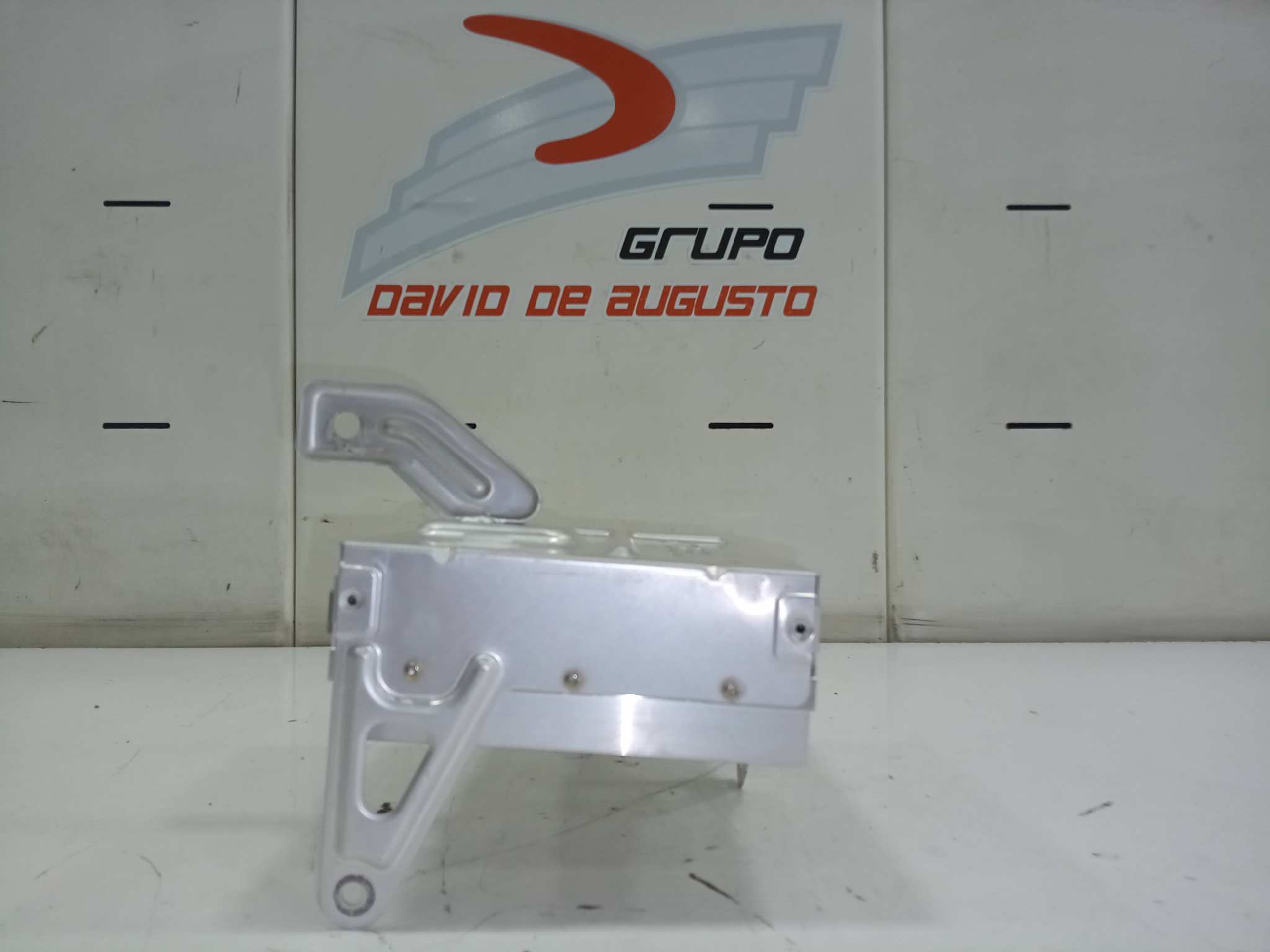 amplificador de sonido   tesla model 3 bev long range awd