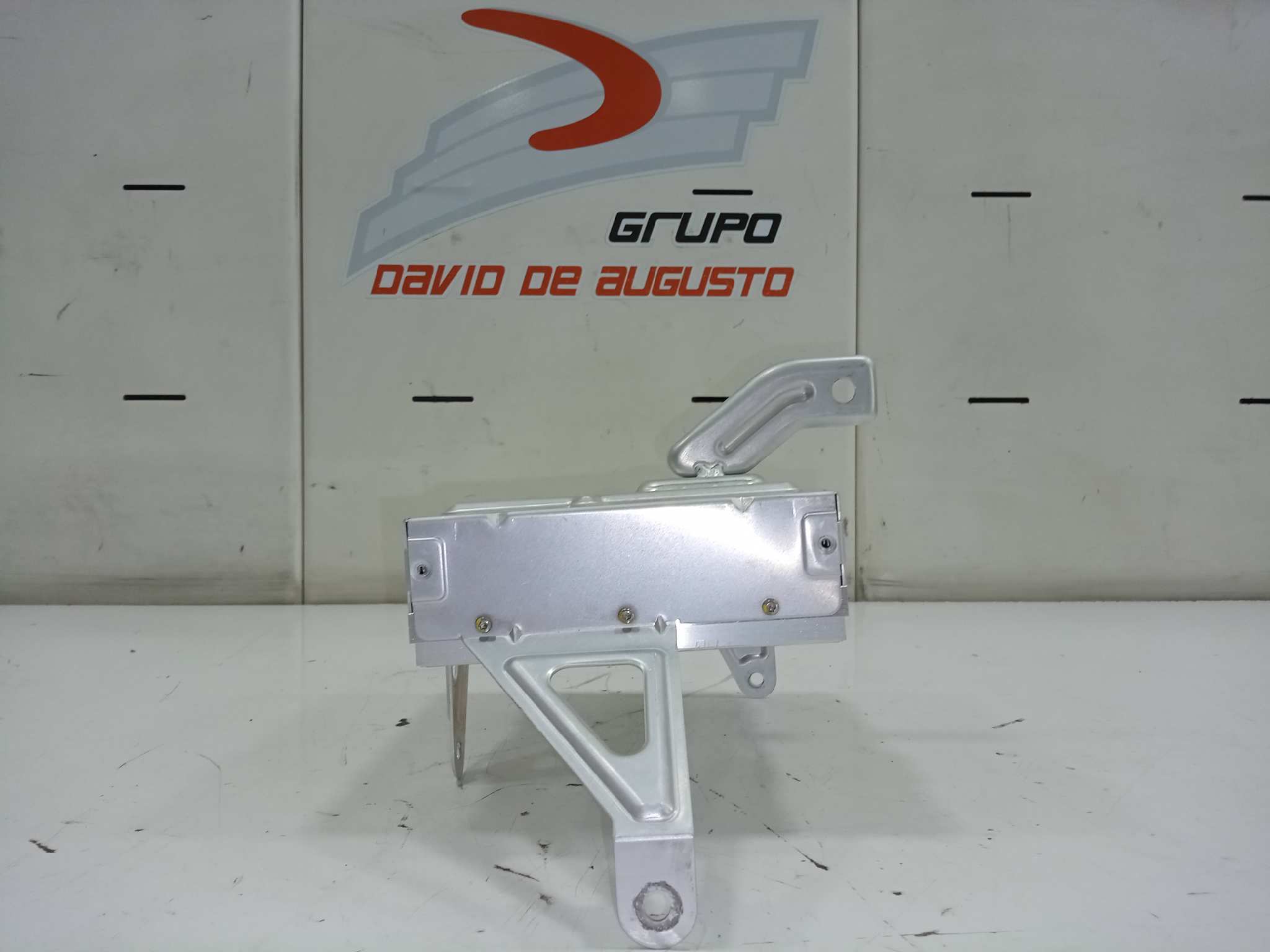  amplificador de sonido   tesla model 3 bev long range awd