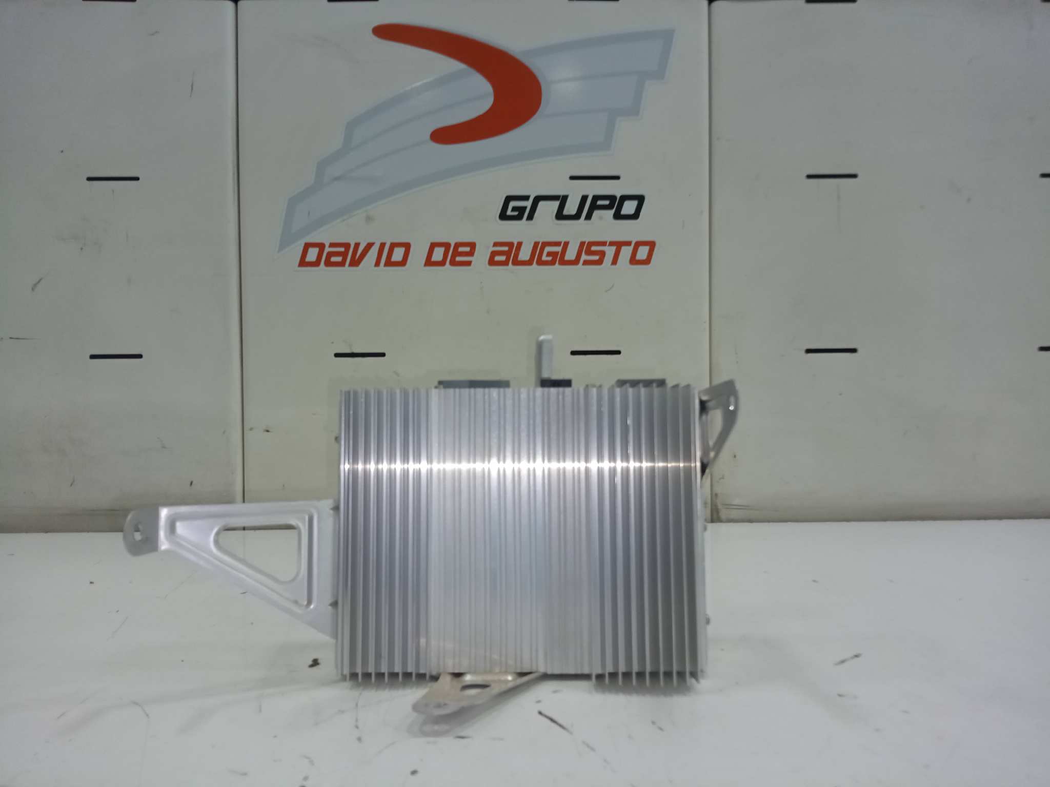  amplificador de sonido   tesla model 3 bev long range awd