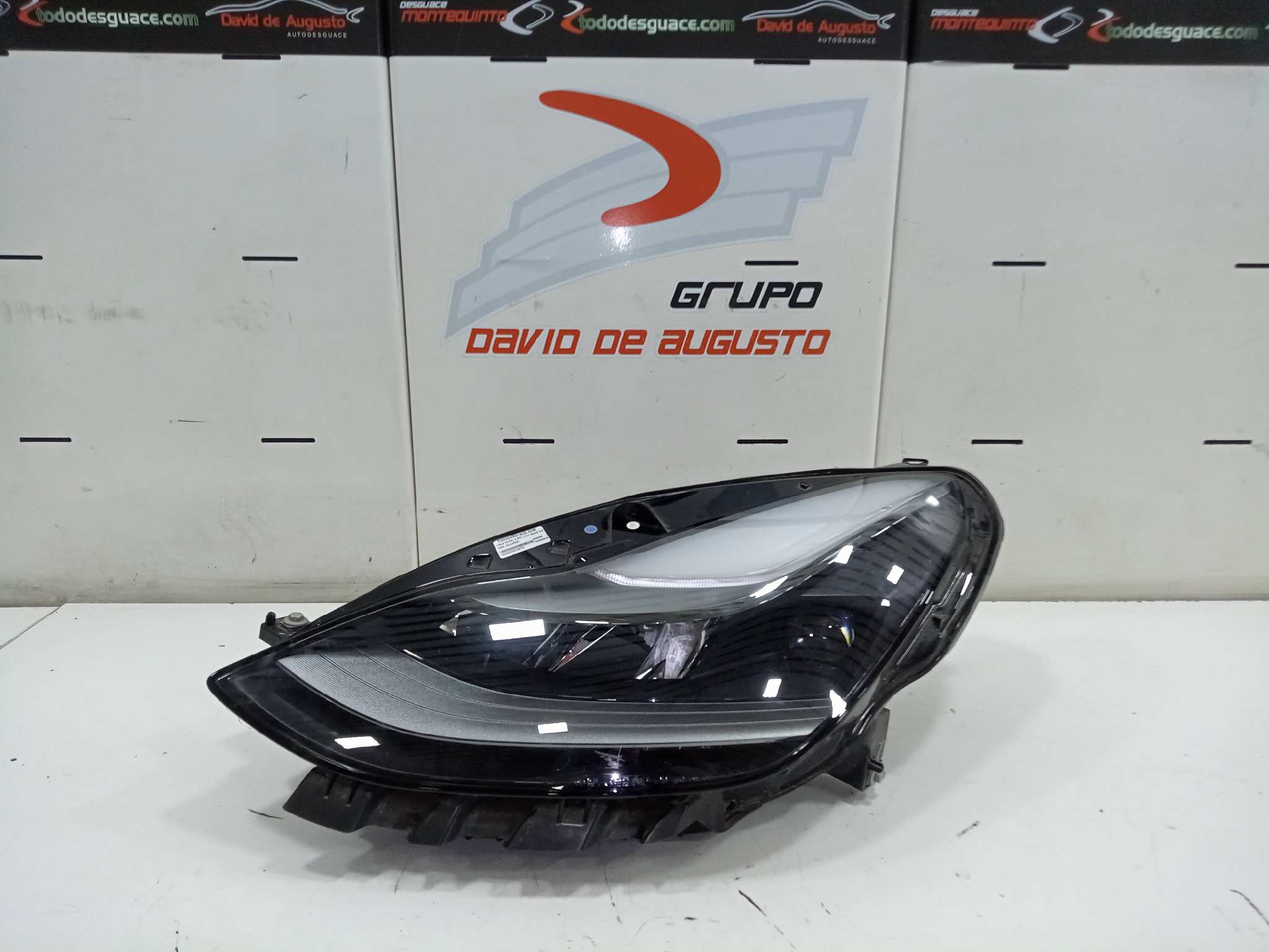  faro izquierdo   tesla model 3 bev long range awd