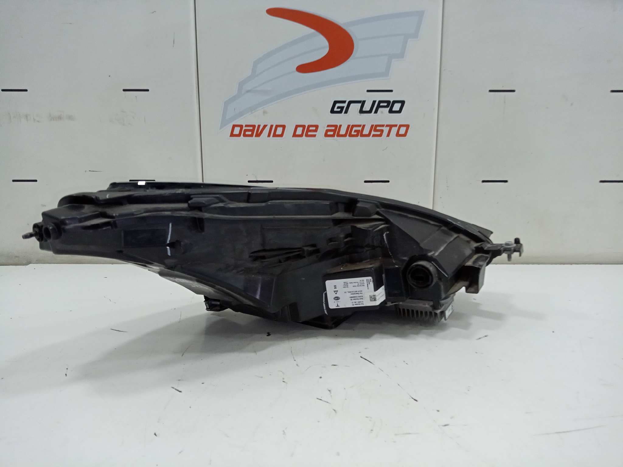  faro izquierdo   tesla model 3 bev long range awd