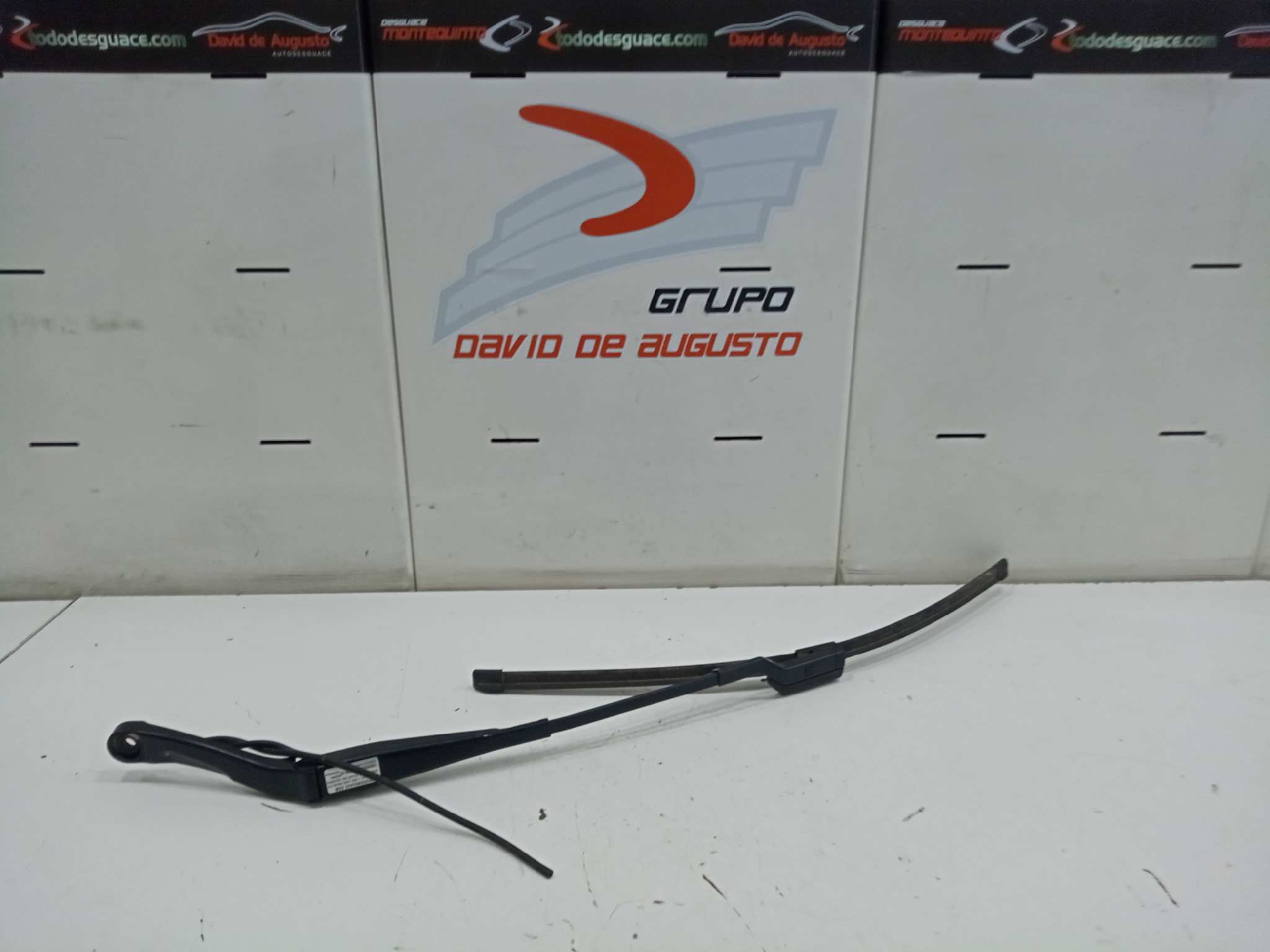  brazo limpia delantero izquierdo   tesla model 3 bev long range awd