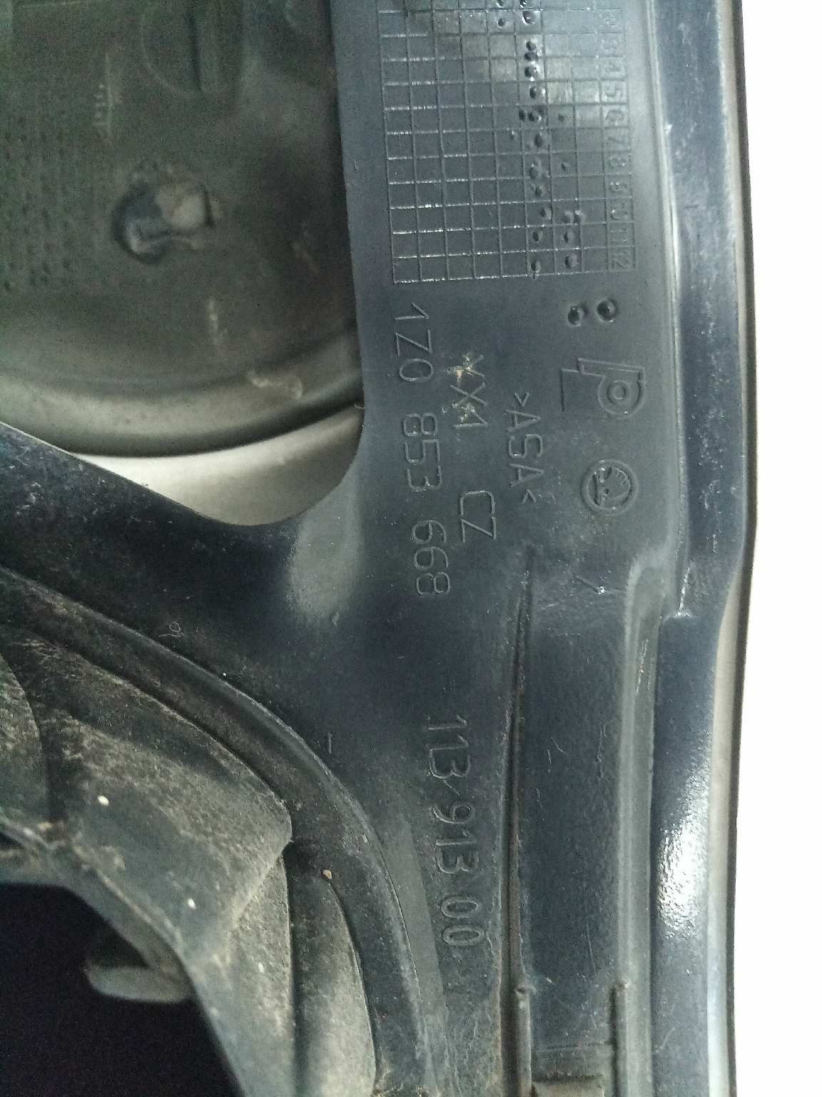 57270