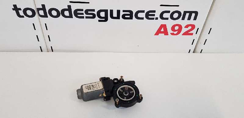  motor elevalunas delantero derecho   nissan primera berlina (p12) acenta 2.0 16v cat