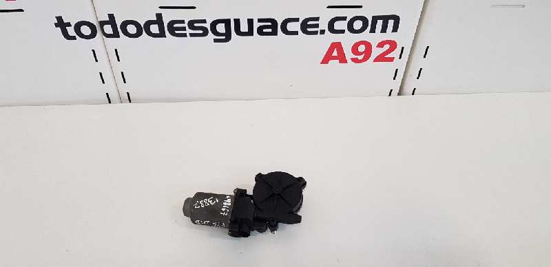  motor elevalunas delantero derecho   nissan primera berlina (p12) acenta 2.0 16v cat