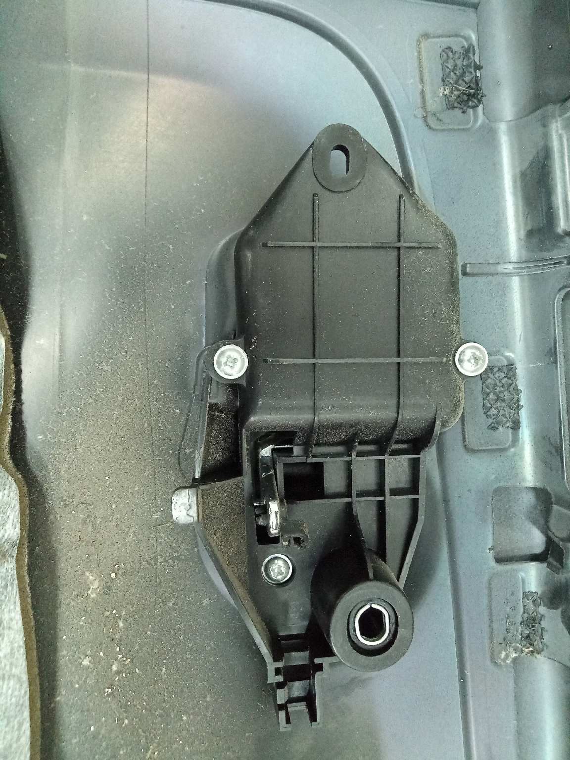 58305