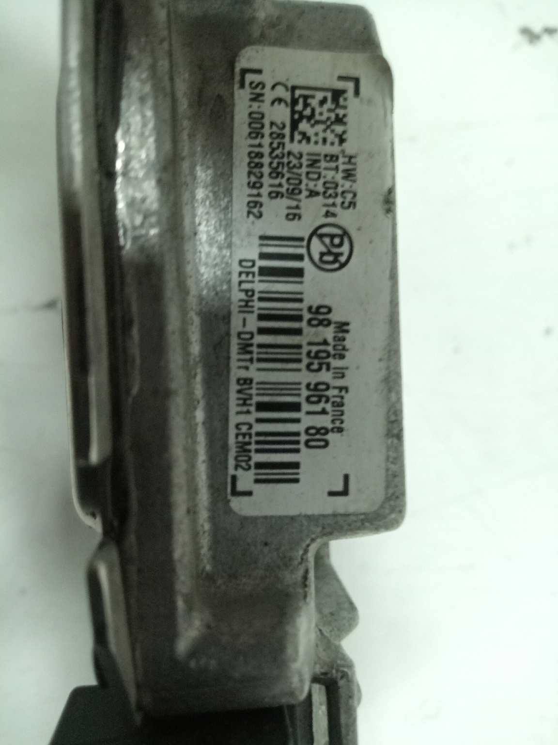58495