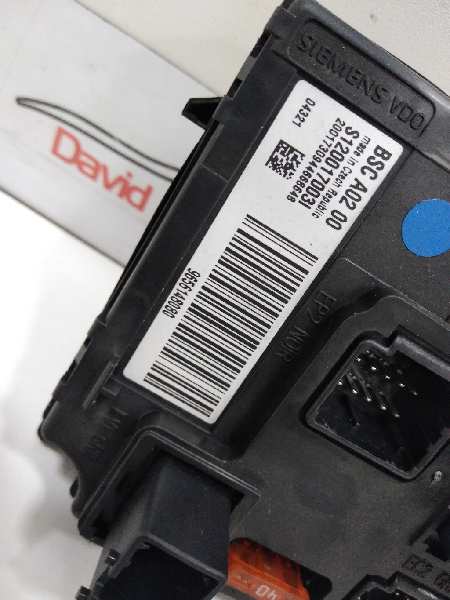  caja reles / fusibles   peugeot 407 st confort 2.0 16v hdi cat (rhr / dw10bted4)