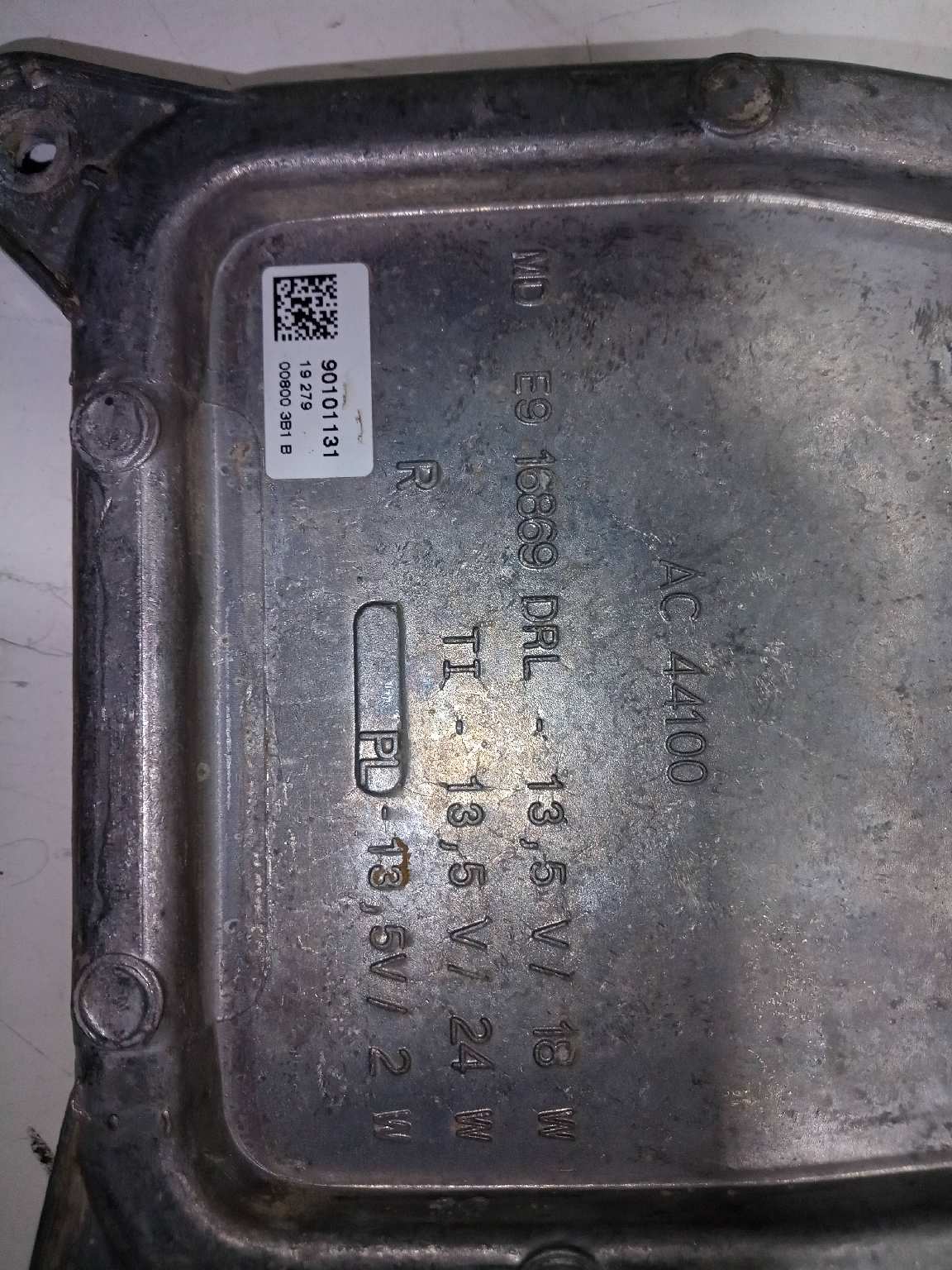 58683