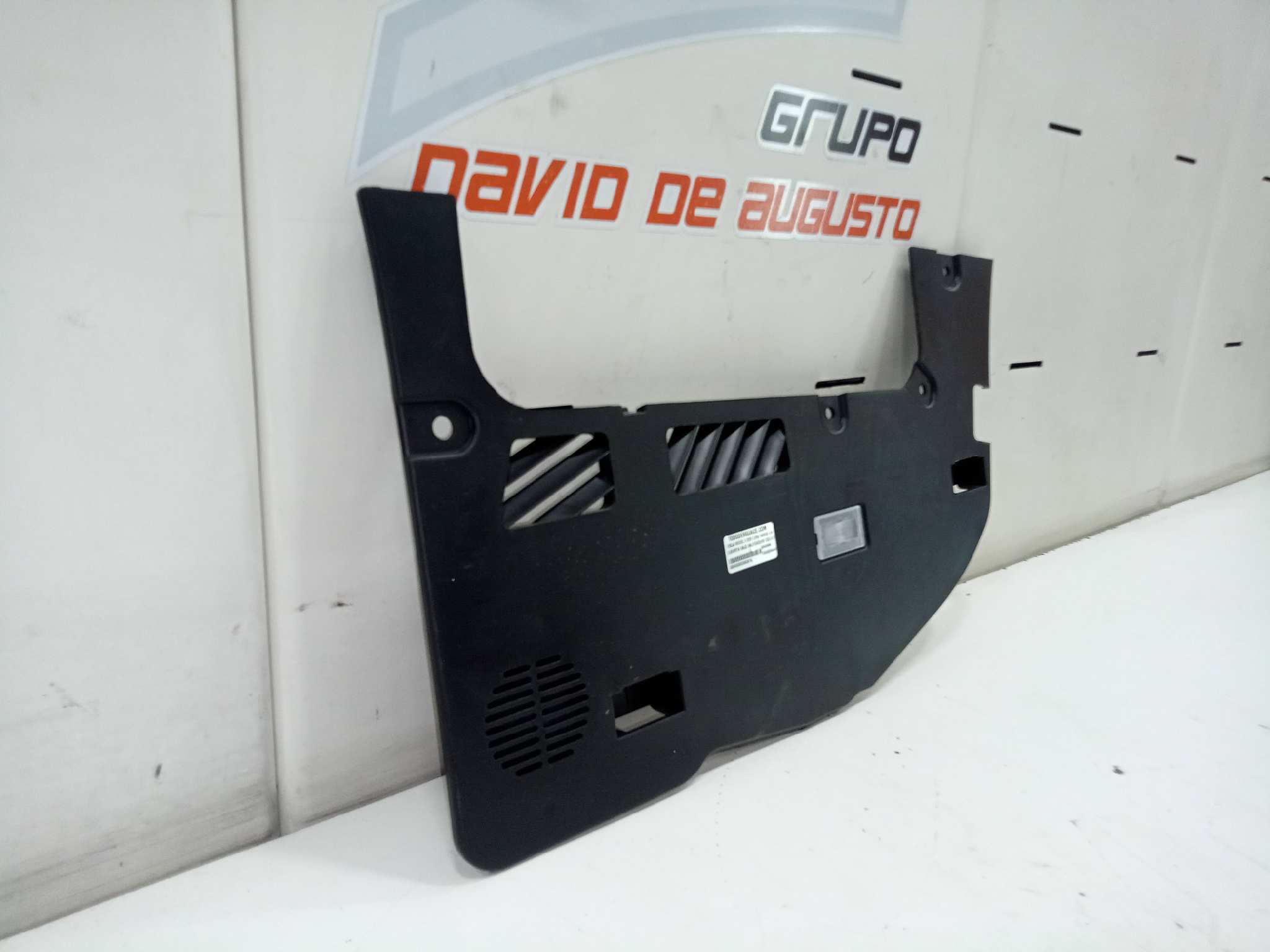  cubierta bajo salpicadero izquierda   tesla model 3 bev long range awd