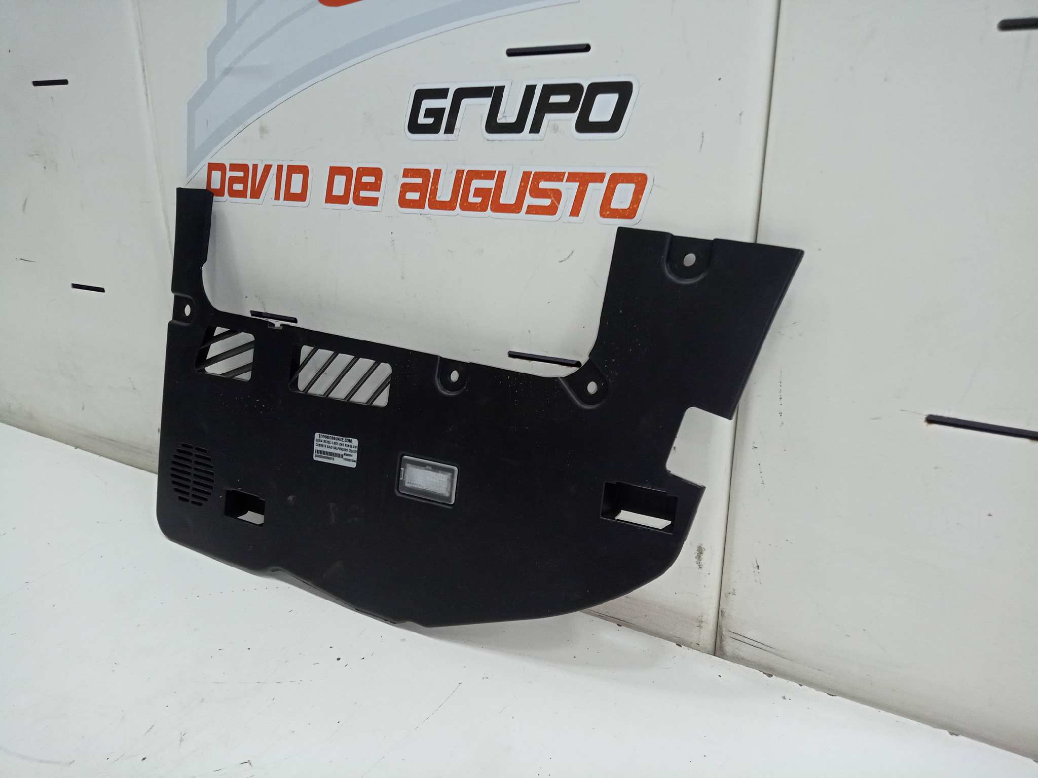  cubierta bajo salpicadero izquierda   tesla model 3 bev long range awd