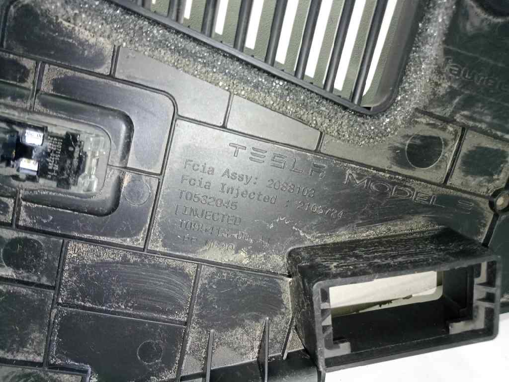  cubierta zona pies conductor   tesla model 3 bev long range awd