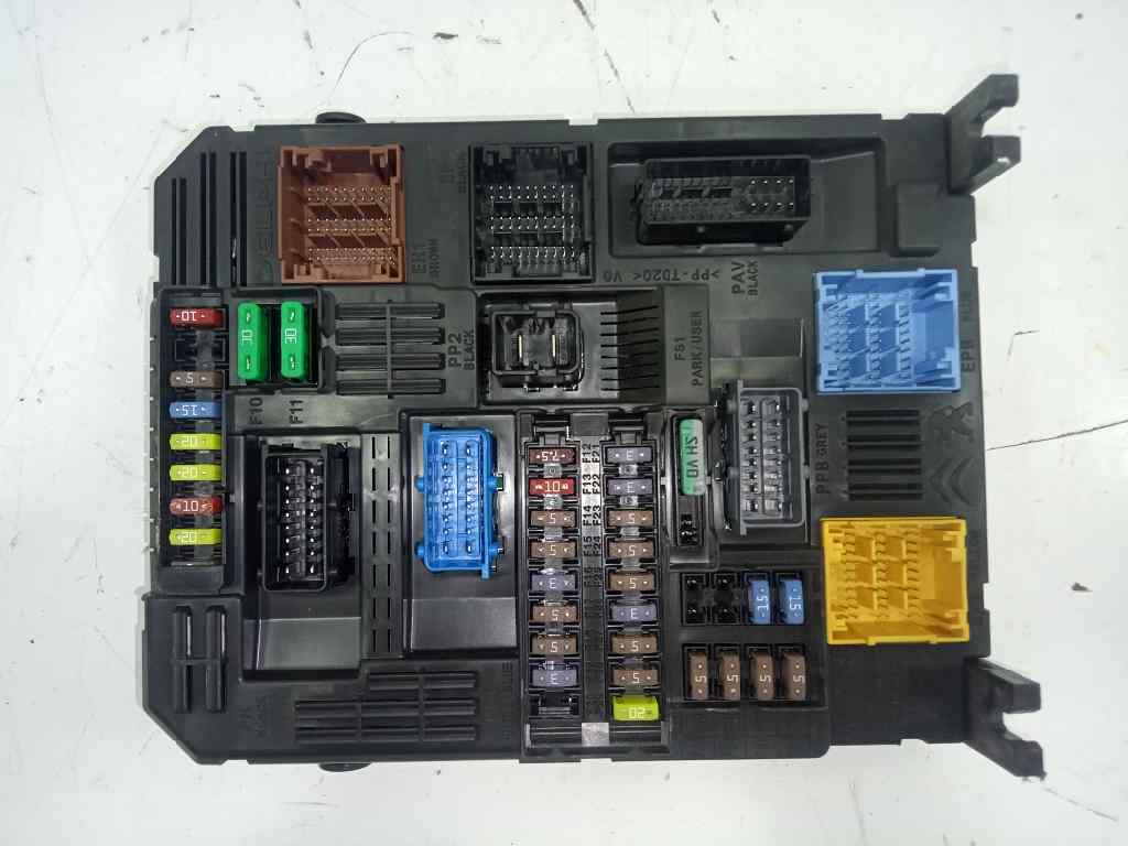  caja reles / fusibles   peugeot 3008 access 1.6 hdi fap