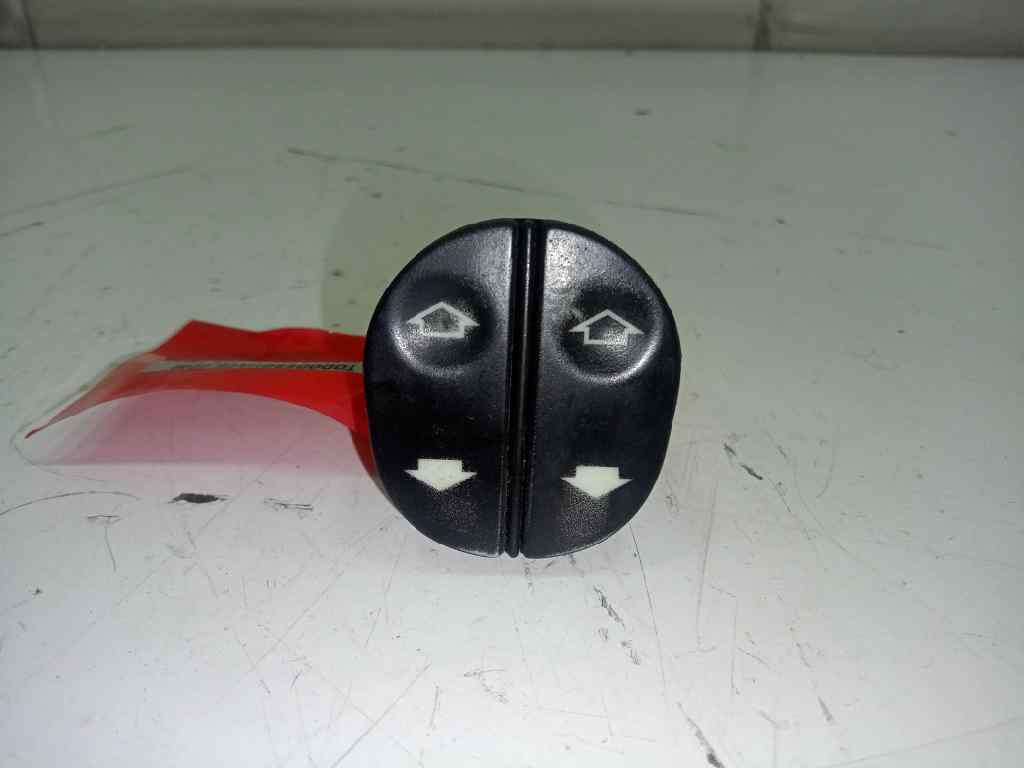 mando elevalunas delantero izquierdo   ford focus berlina (cap) titanium 2.0 tdci cat