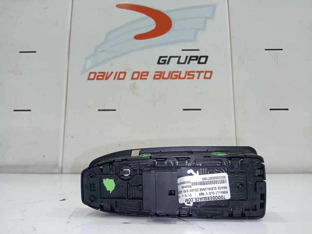  mando elevalunas delantero izquierdo   renault clio v s&s 1.0 tce 12v