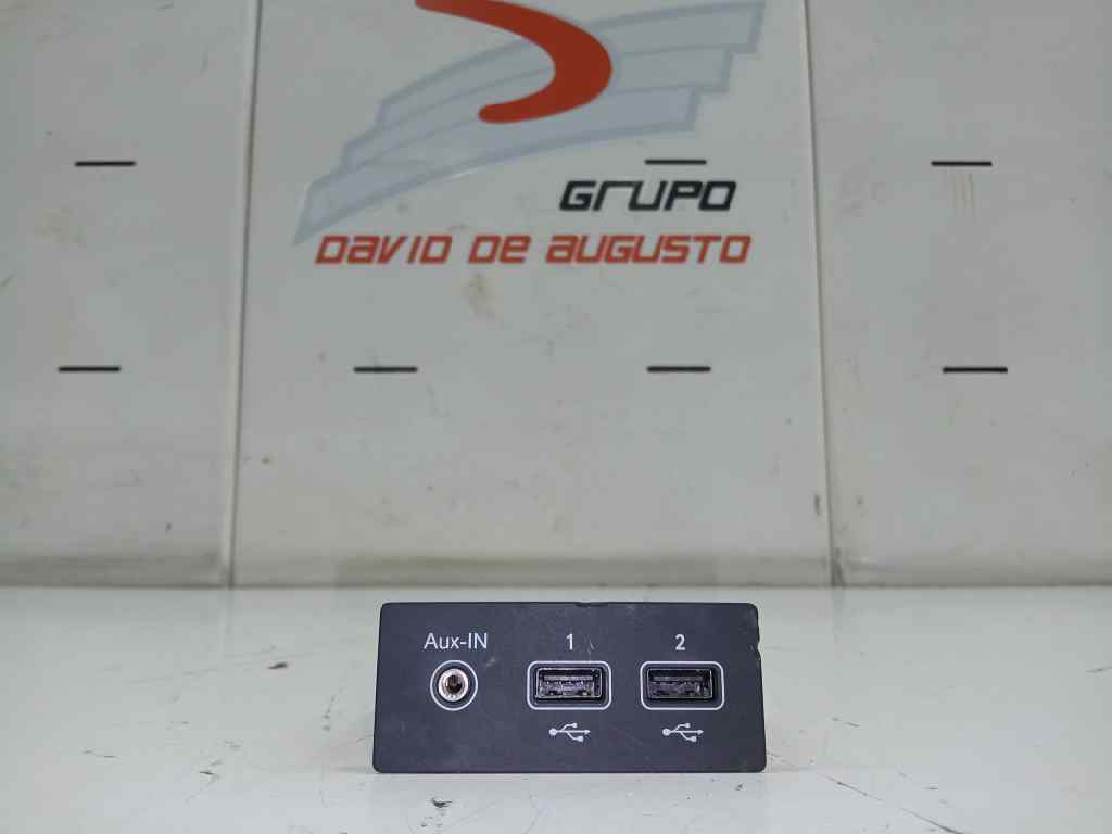 puerto usb aux   renault clio v s&s 1.0 tce 12v