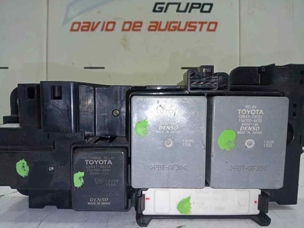  caja reles / fusibles   toyota auris hybrid active 1.8 16v (hibrido)