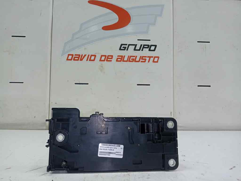  caja reles / fusibles   toyota auris hybrid active 1.8 16v (hibrido)