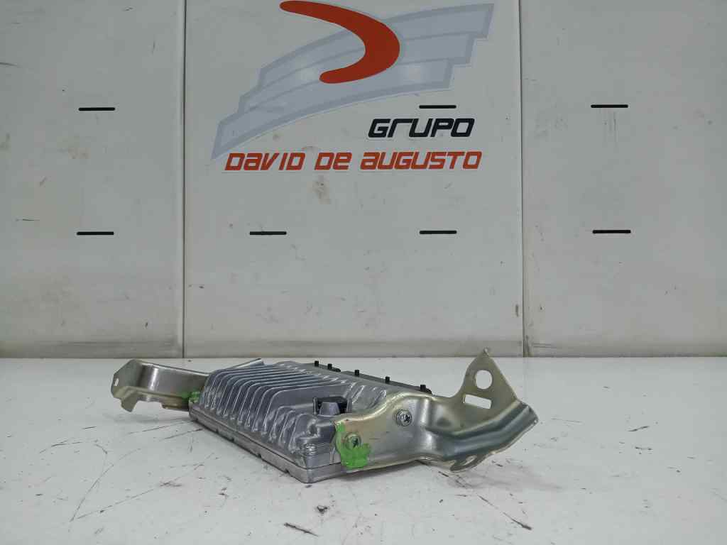  uce ecu   toyota auris hybrid active 1.8 16v (hibrido)