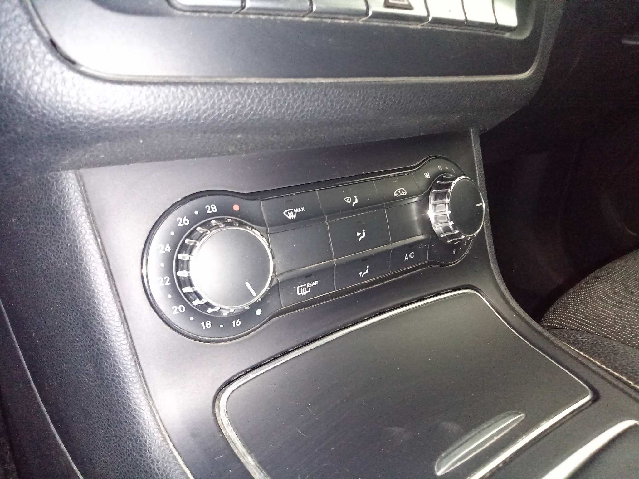  mando calefaccion / aire acondicionado   mercedes clase b (w246) b 180 cdi (246.212) 1.5 cdi cat