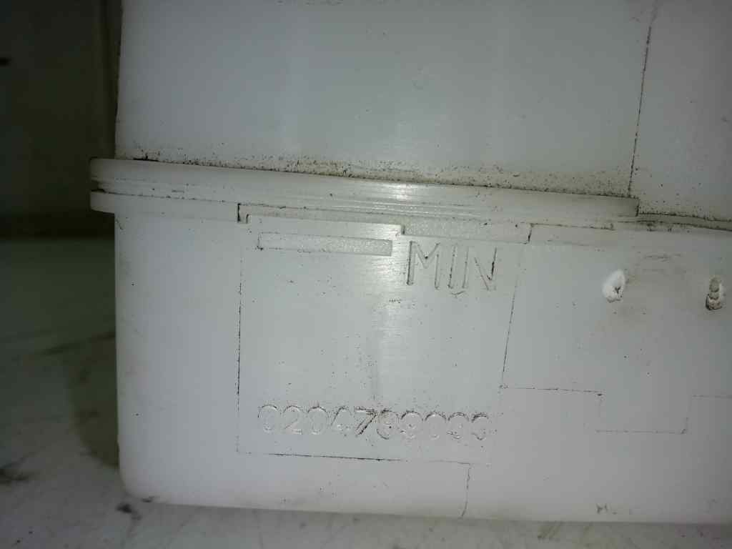  deposito liquido de frenos   toyota auris hybrid active 1.8 16v (hibrido)