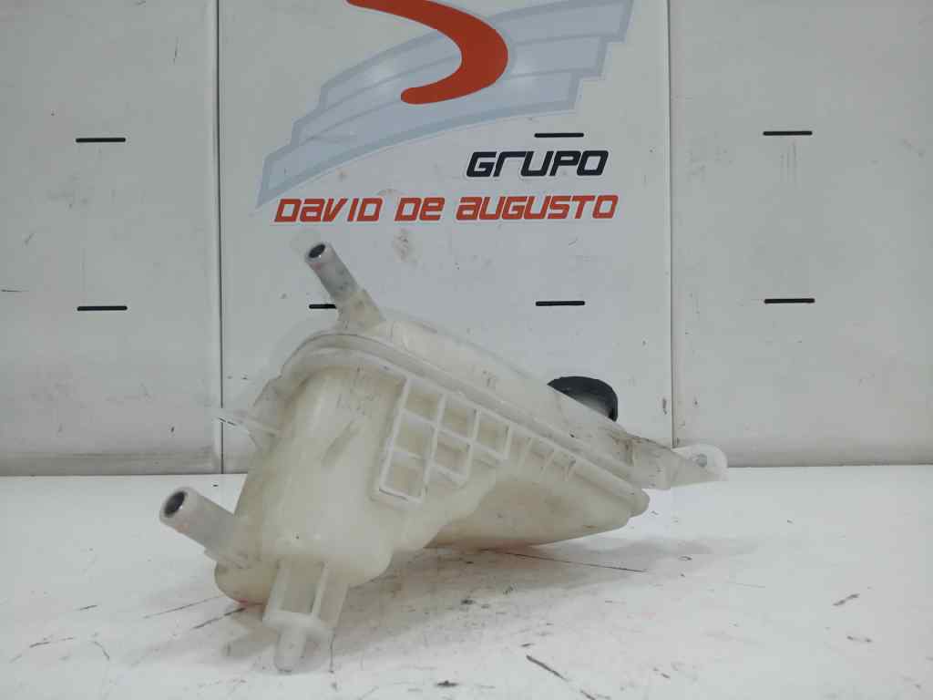  deposito expansion   toyota auris hybrid active 1.8 16v (hibrido)