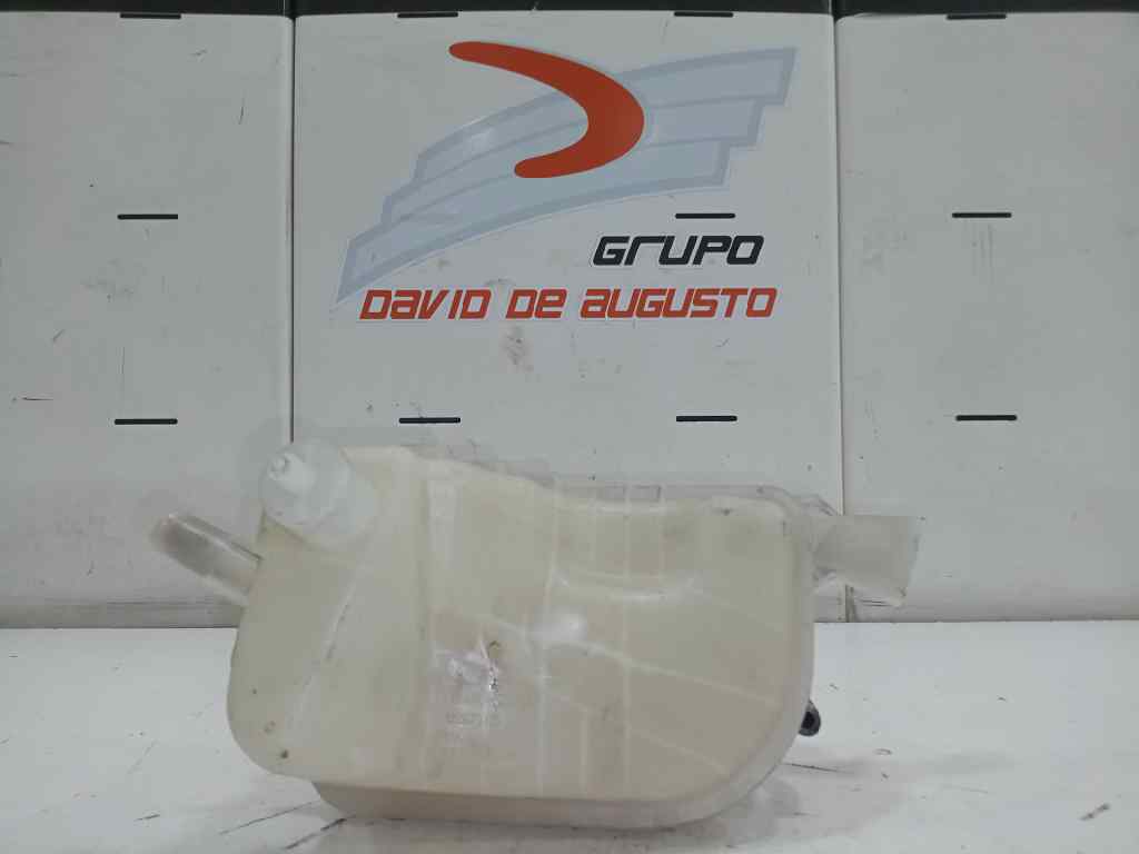  deposito expansion   toyota auris hybrid active 1.8 16v (hibrido)