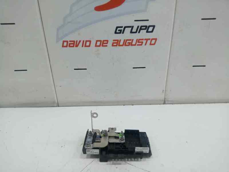 Caja reles / fusibles mercedesbenz clase b fastback