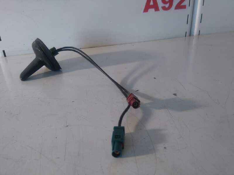  antena   volkswagen golf v berlina (1k1) conceptline (e) 2.0 16v fsi