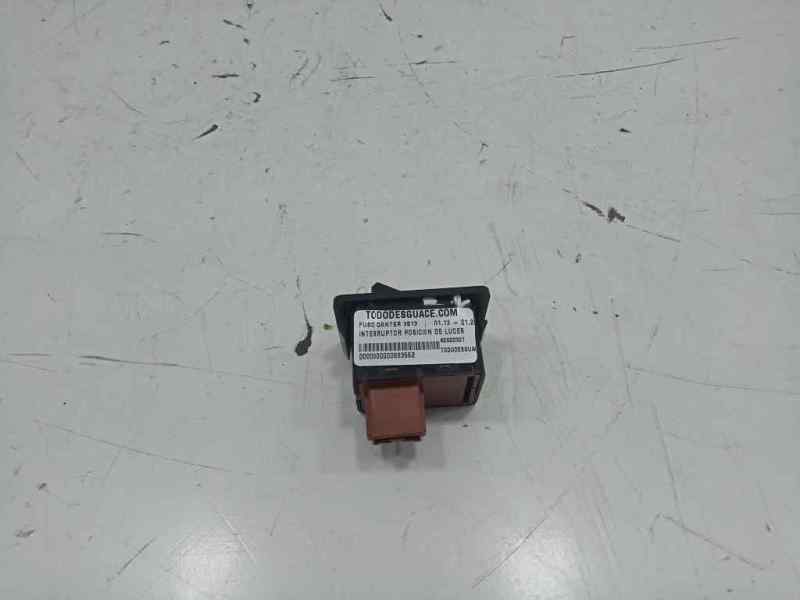 Interruptor posicion de luces fuso canter 3s13   |   01.13 