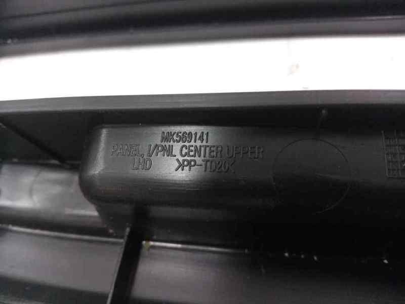 Carcasa pantalla multifuncion fuso canter 3s13   |   01.13 