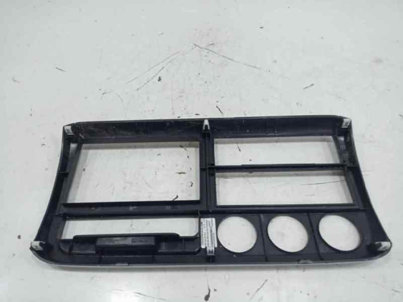 Carcasa pantalla multifuncion fuso canter 3s13   |   01.13 