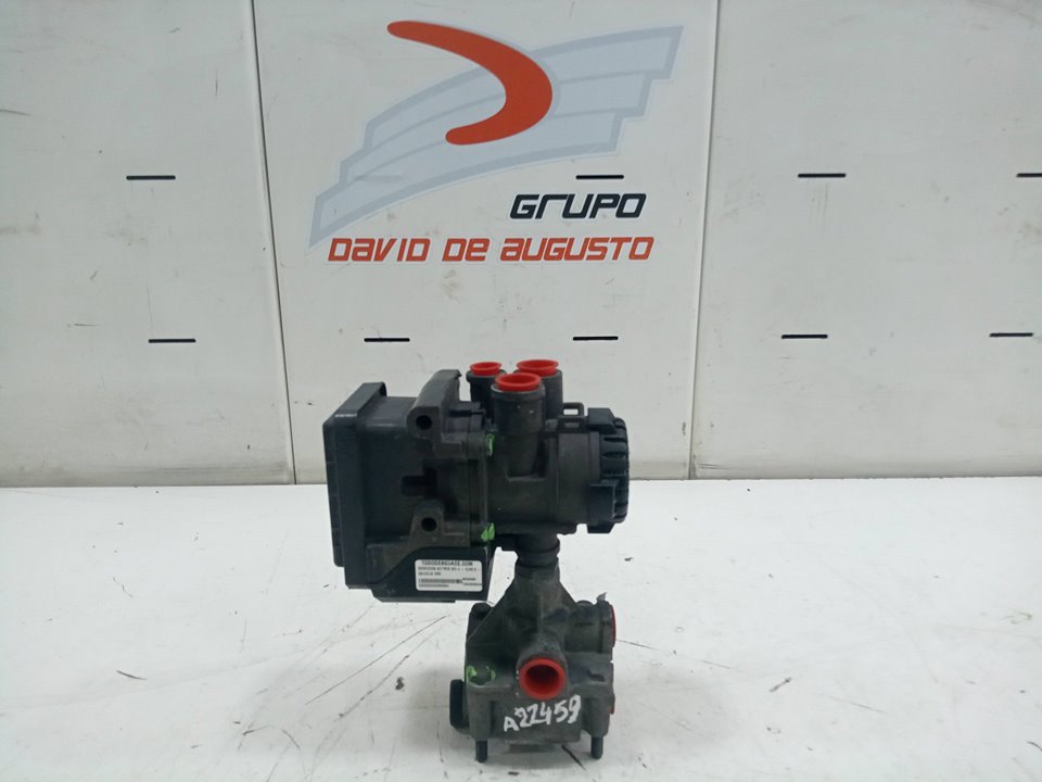 Valvula ebs mercedes actros 23 4  ejes 8