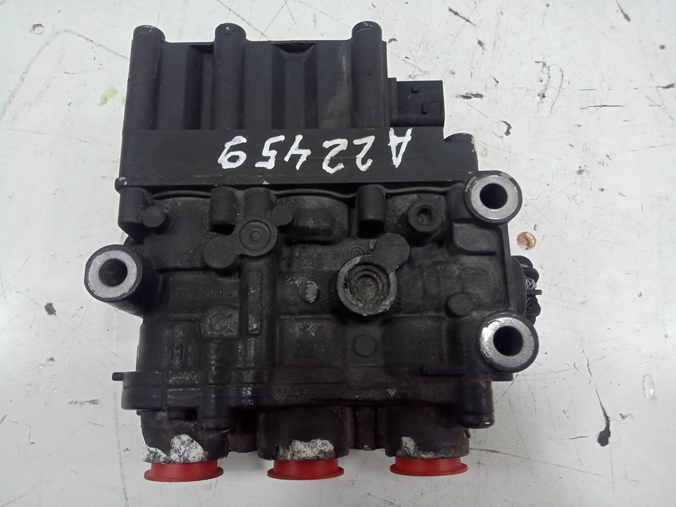 Valvula mercedes actros 23 4  ejes 8