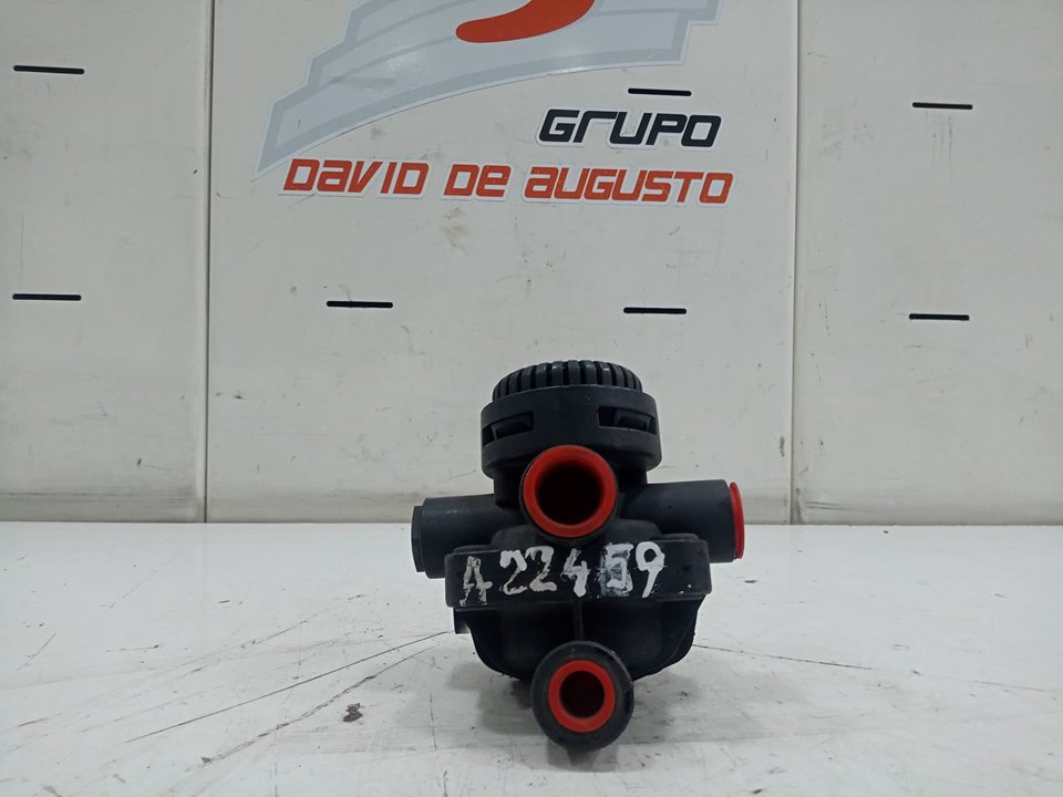 Valvula mercedes actros 23 4  ejes 8