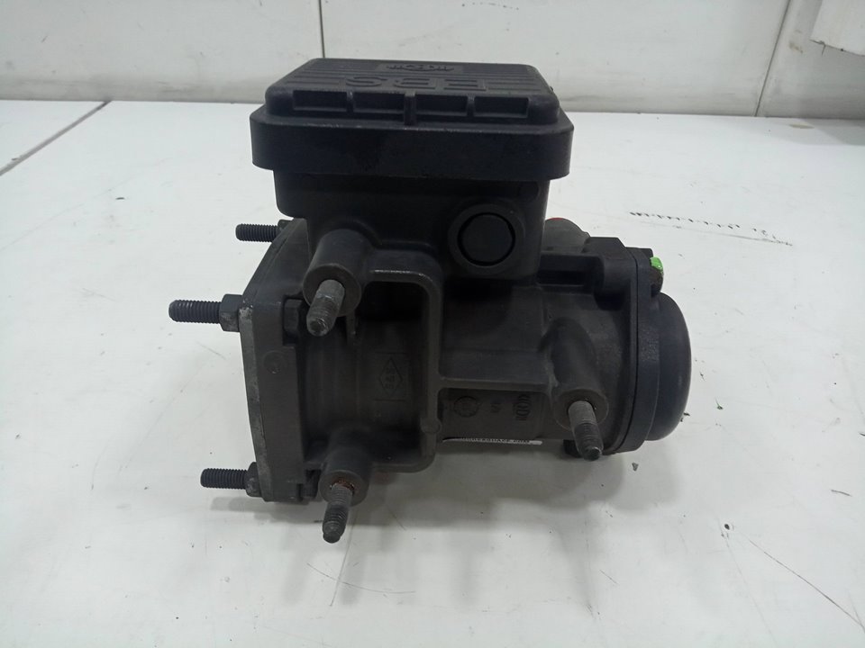 Valvula ebs mercedes actros 23 4  ejes 8