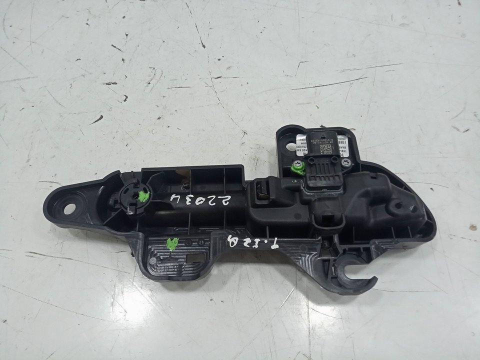 Maneta exterior trasera izquierda tesla model 3 bev long range a