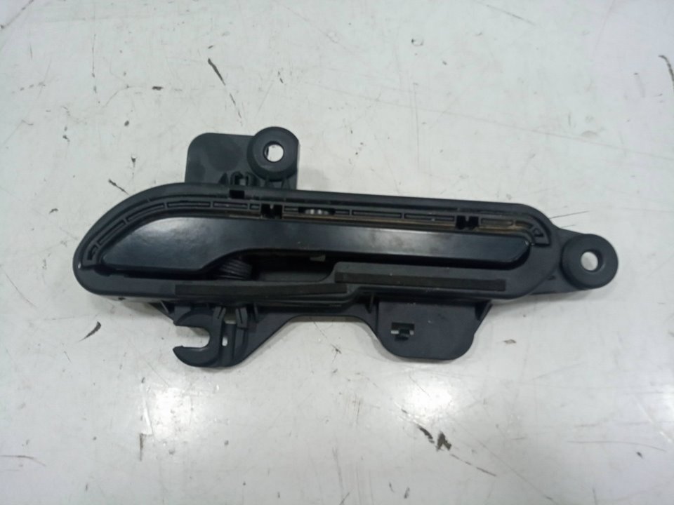 Maneta exterior delantera izquierda tesla model 3 bev long range a
