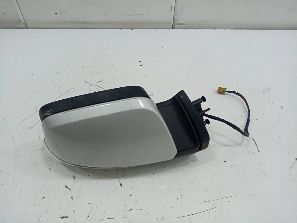 Retrovisor derecho mercedesbenz clase a fastback