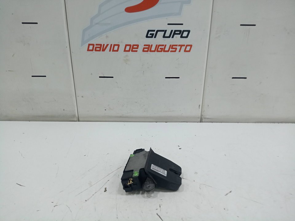 Cerradura maletero / porton volvo v50 ranchera familiar (2